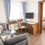 Hotel Albona Nova 4*
