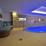 Albona Nova 4* Zuers