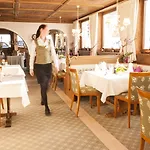 Hotel Albona Nova 4*