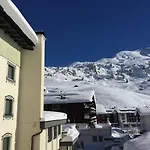 Hotel Albona Nova 4*