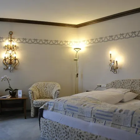 מלון Albona Nova 4*