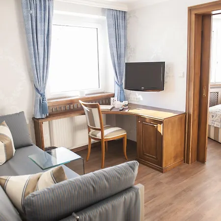 מלון Albona Nova 4*