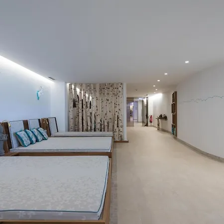 Hotel Albona Nova 4*